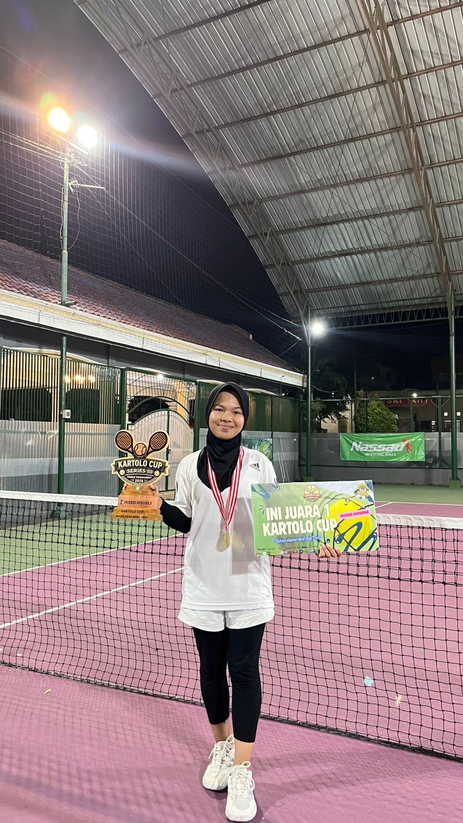 Juara 1 Ganda Campuran Tenis Lapangan